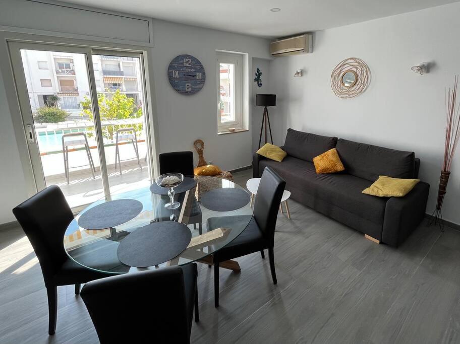 Le Canola Empuriabrava Port - 45M2 - Vue Piscine - Plage Centrale 500M- Parking Prive Gratuit Eksteriør billede