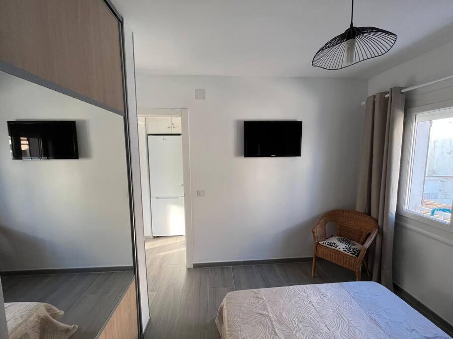 Le Canola Empuriabrava Port - 45M2 - Vue Piscine - Plage Centrale 500M- Parking Prive Gratuit Eksteriør billede