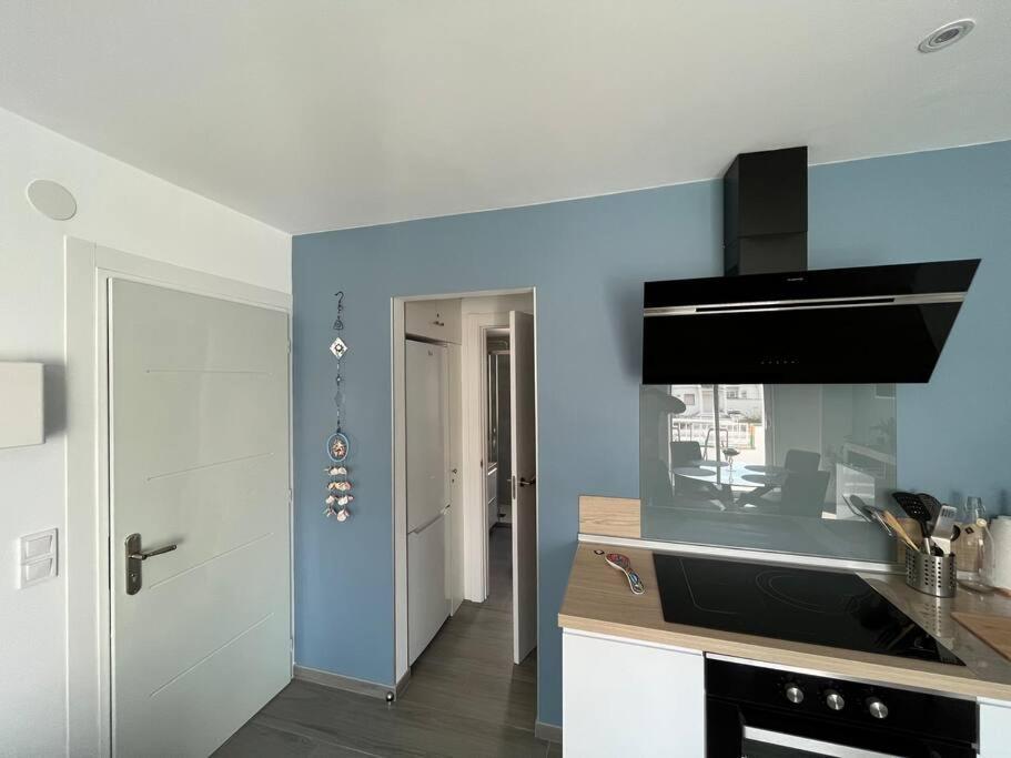 Le Canola Empuriabrava Port - 45M2 - Vue Piscine - Plage Centrale 500M- Parking Prive Gratuit Eksteriør billede
