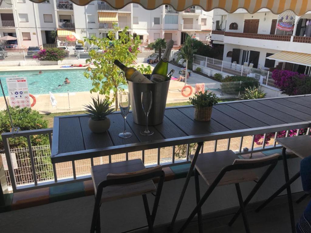 Le Canola Empuriabrava Port - 45M2 - Vue Piscine - Plage Centrale 500M- Parking Prive Gratuit Eksteriør billede
